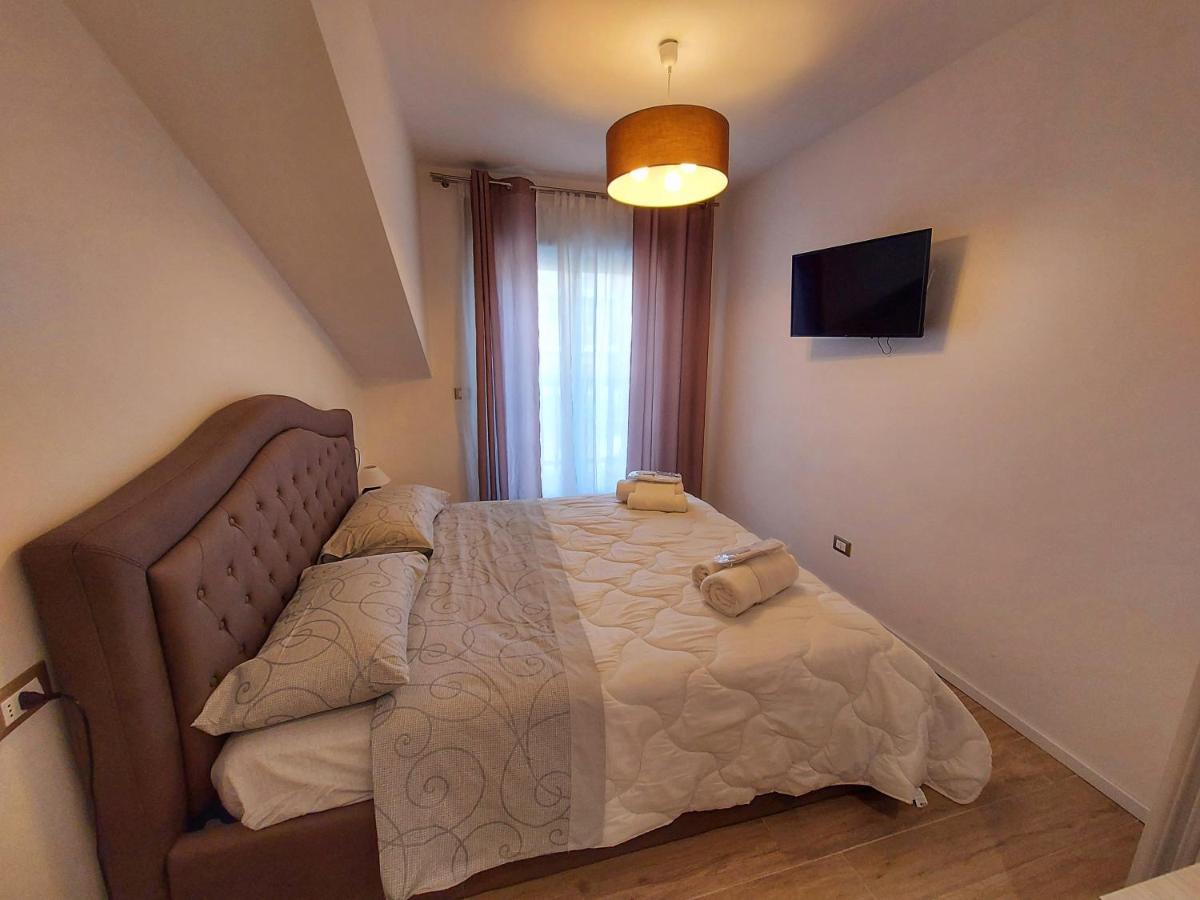 La Ginestra C&B House Apartment Castel Di Sangro Bagian luar foto