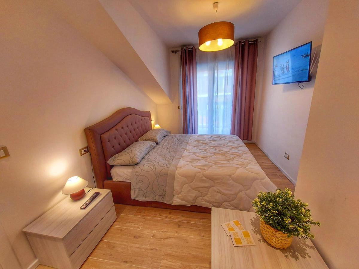 La Ginestra C&B House Apartment Castel Di Sangro Bagian luar foto