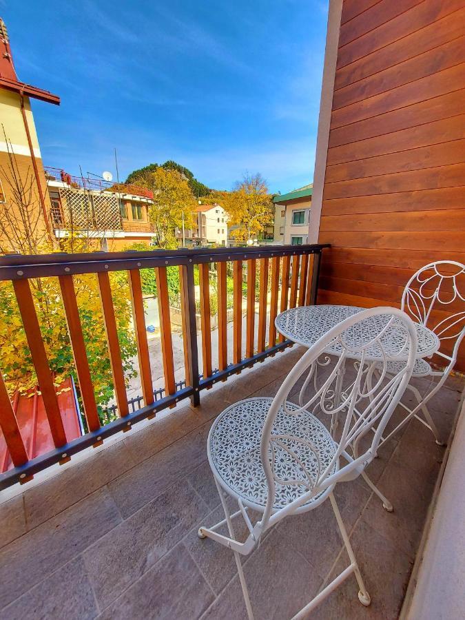 La Ginestra C&B House Apartment Castel Di Sangro Bagian luar foto